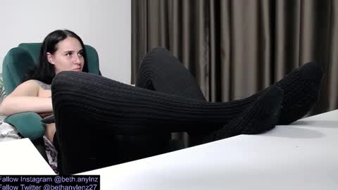 Snapshot of bethanylenz chatting on 03/07/26, 12:07 bethanylenz online show from 03/07/26, 12:07