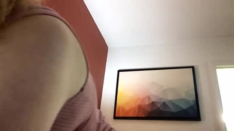 Snapshot of bethanytakesit123 chatting on 01/04/25, 12:59 Bethanytakesitt online show from 01/04/25, 12:59