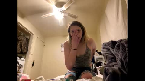 Snapshot of bethanytakesit123 chatting on 03/10/25, 11:49 Bethanytakesitt online show from 03/10/25, 11:49