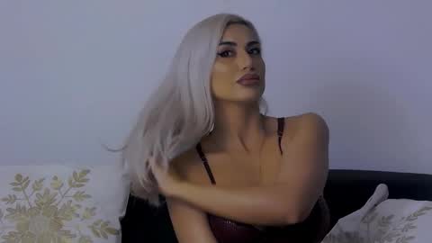 bethierusse online show from 12/20/25, 05:25