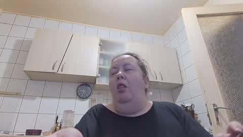 Snapshot of bethnorth chatting on 03/04/25, 05:32 bethnorth online show from 03/04/25, 05:32