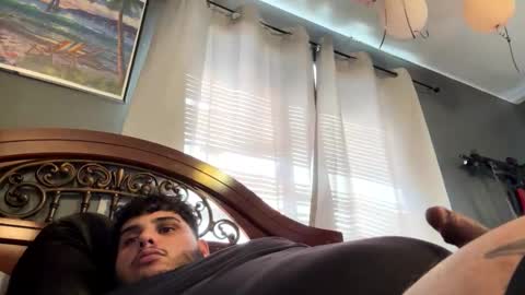 Snapshot of betorsido2 chatting on 10/24/25, 09:00 betorsido2 online show from 10/24/25, 09:00