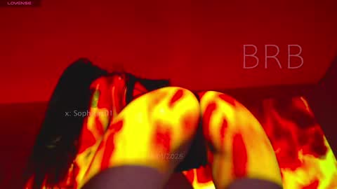 Snapshot of betsabe_butlers_ chatting on 01/13/25, 01:02  Automatic Espresso Coffee Maker50000tkns left    online show from 01/13/25, 01:02