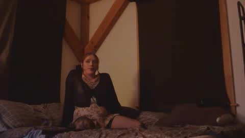 Betsy online show from 02/05/26, 04:39