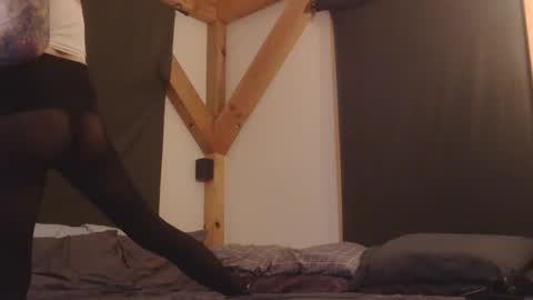 Betsy online show from 02/08/26, 02:26