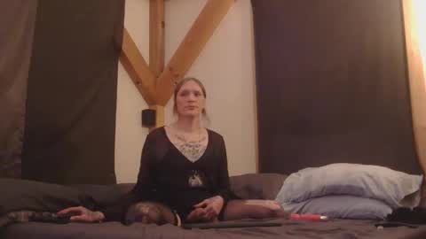 Betsy online show from 02/11/26, 09:09