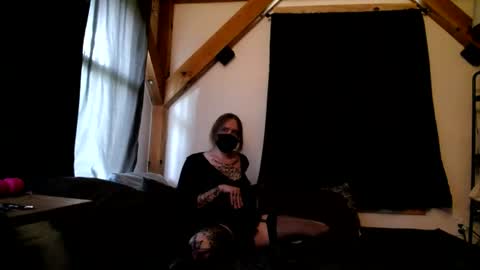 Betsy online show from 06/12/26, 10:30