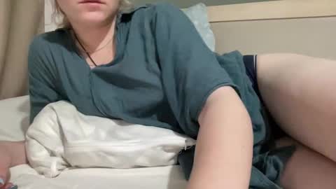 Snapshot of betteketty chatting on 11/03/25, 10:10 Bette online show from 11/03/25, 10:10