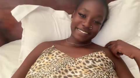 Snapshot of betty_fire_ chatting on 06/07/26, 08:07 Adah online show from 06/07/26, 08:07