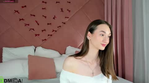 Snapshot of betty_watts chatting on 05/19/26, 01:33 Kelly online show from 05/19/26, 01:33