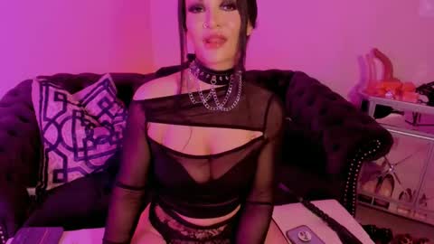 NatashaxoBangs online show from 02/14/25, 04:37