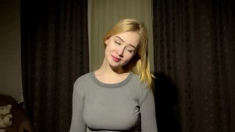 Hinata online show from 02/20/26, 11:22