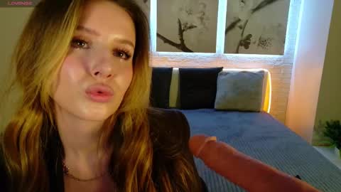 Snapshot of bettyrouse chatting on 03/26/26, 08:47 Betty online show from 03/26/26, 08:47