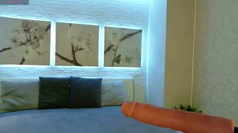 Snapshot of bettyrouse chatting on 04/25/26, 08:17 Betty online show from 04/25/26, 08:17