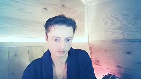 Snapshot of beukenstein chatting on 01/13/25, 12:09 . online show from 01/13/25, 12:09