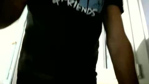 Snapshot of beuno3 chatting on 10/11/25, 06:23 beuno3 online show from 10/11/25, 06:23