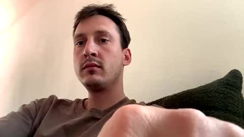 Snapshot of beutlin1234 chatting on 05/03/26, 01:39 Freshmilk online show from 05/03/26, 01:39