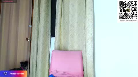 Nicolle Aviles online show from 12/18/25, 03:01