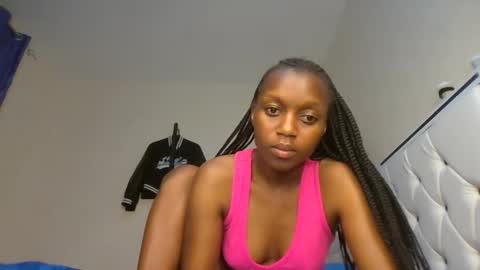 Snapshot of beverlyne5 chatting on 03/17/26, 11:52 beverly online show from 03/17/26, 11:52