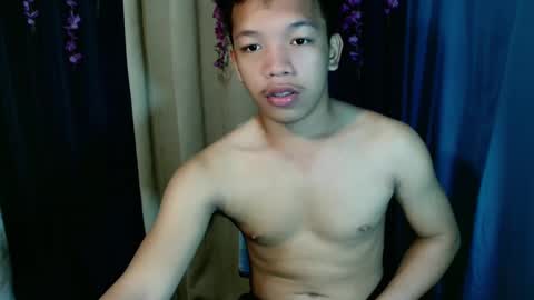 Snapshot of bexyourxman chatting on 01/31/25, 05:32 Adrian online show from 01/31/25, 05:32