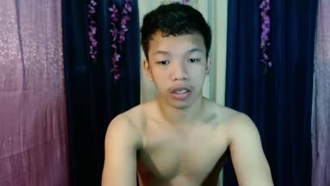 Snapshot of bexyourxman chatting on 02/05/25, 02:19 Adrian online show from 02/05/25, 02:19