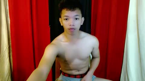 Snapshot of bexyourxman chatting on 02/19/25, 07:05 Adrian online show from 02/19/25, 07:05