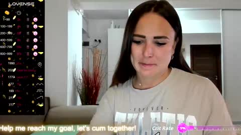   BeyonceDoll       Twitter DollBeyonce    online show from 09/28/25, 06:13