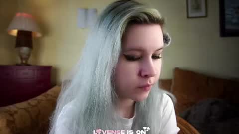 Eliz online show from 07/04/26, 03:13
