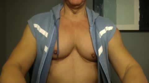 BGDKMUSCLEGUY - SELECTED BY CHATURBATE AS A TOP BROADCASTER FOR 2023 online show from 01/15/25, 04:43