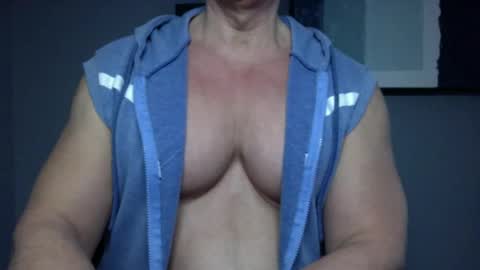 BGDKMUSCLEGUY - SELECTED BY CHATURBATE AS A TOP BROADCASTER FOR 2023 online show from 03/05/25, 06:56