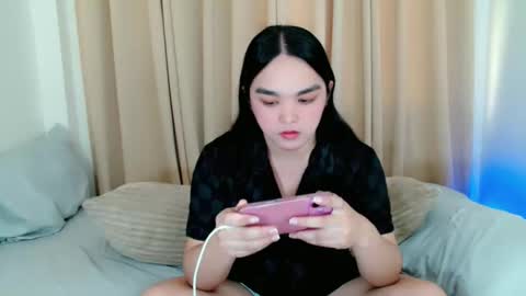 Snapshot of bhabytrans69 chatting on 04/12/26, 12:48 BHABY 3 online show from 04/12/26, 12:48