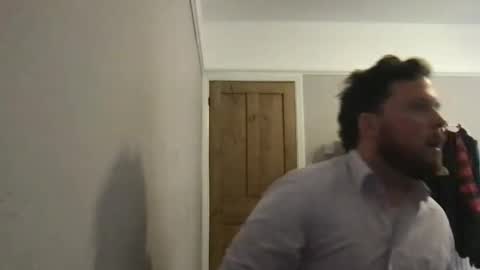 Snapshot of bhm2022 chatting on 09/25/25, 02:21 bhm2022 online show from 09/25/25, 02:21