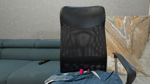 Snapshot of bhosle_aha chatting on 01/18/25, 07:59 bhosle_aha online show from 01/18/25, 07:59