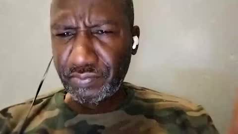 Snapshot of bi582945 chatting on 10/11/25, 11:58 bi582945 online show from 10/11/25, 11:58