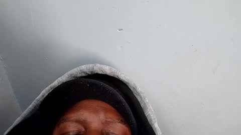 Snapshot of bi582945 chatting on 12/03/25, 05:22 bi582945 online show from 12/03/25, 05:22