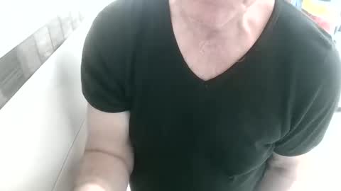 Snapshot of bi_and_more chatting on 01/29/25, 10:37 Manfred online show from 01/29/25, 10:37