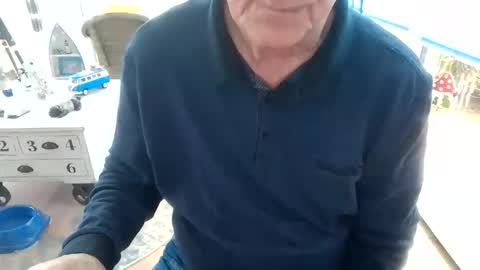 Snapshot of bi_and_more chatting on 01/15/26, 10:53 Manfred online show from 01/15/26, 10:53
