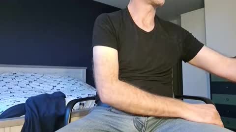 My name is David and if you like public exhibitions you wont be disappointed with me LoL - My favorite vibes is 44  online show from 01/02/25, 04:02