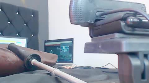 Snapshot of biakalia chatting on 12/15/25, 05:44 biakalia online show from 12/15/25, 05:44