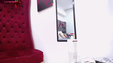 Snapshot of bianca_antonelli chatting on 12/16/24, 06:05 Bianca Antonelli online show from 12/16/24, 06:05