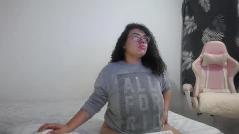 Snapshot of bianca_boobs chatting on 11/18/25, 09:47 Bianca Tuesday to Sunday from 2am to 6am UTC-5 online show from 11/18/25, 09:47