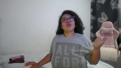 Snapshot of bianca_boobs chatting on 12/20/25, 09:27 Bianca Tuesday to Sunday from 2am to 6am UTC-5 online show from 12/20/25, 09:27