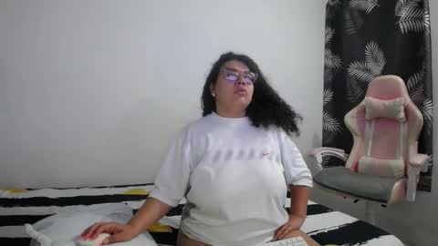 Bianca Tuesday to Sunday from 2am to 6am UTC-5 online show from 02/14/26, 09:28