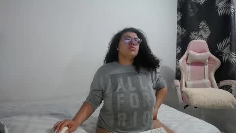 Bianca Tuesday to Sunday from 2am to 6am UTC-5 online show from 02/25/26, 09:19