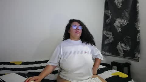 Snapshot of bianca_boobs chatting on 05/19/26, 09:15 Bianca Tuesday to Sunday from 2am to 6am UTC-5 online show from 05/19/26, 09:15