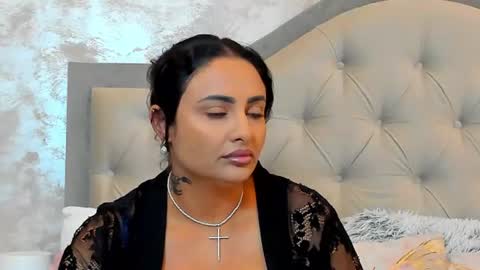 Snapshot of bianca_vale chatting on 07/06/26, 05:04 Bianca Vale online show from 07/06/26, 05:04