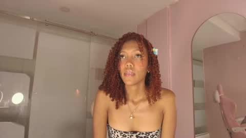 Snapshot of biancaa__18 chatting on 09/18/25, 07:38 biancaa__18 online show from 09/18/25, 07:38