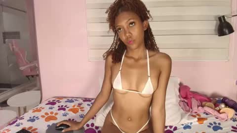 Snapshot of biancaa__18 chatting on 10/08/25, 07:22 biancaa__18 online show from 10/08/25, 07:22