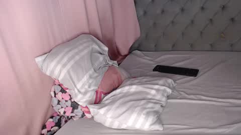 Snapshot of biancaleiton chatting on 11/23/25, 10:53 bianca online show from 11/23/25, 10:53