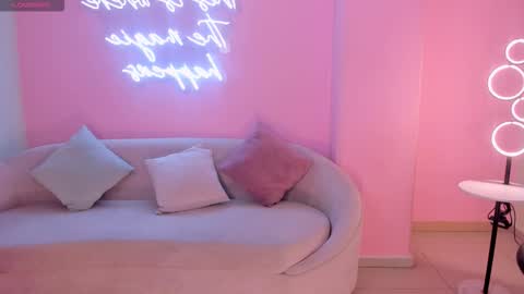 Snapshot of biancapierce_ chatting on 03/03/26, 12:00 Bianca Pierce online show from 03/03/26, 12:00